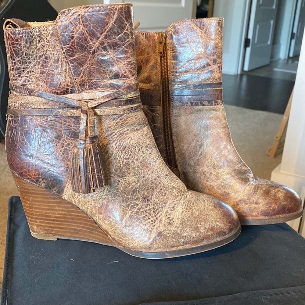 Diba True distressed cognac boots sz 8.5